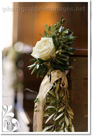 Decoration florale lors d'un mariage a l eglise du Gesu a Nice 01